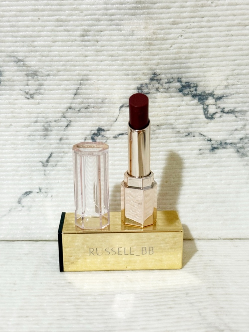 Lip Idôle Squalane-12 Butterglow Hydrating Lip Balm: Million-Dollar Berry - Picture 3 of 8